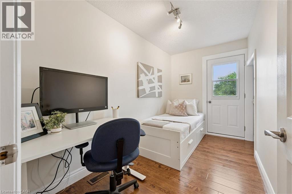 40 Madison Avenue S, Kitchener, Ontario  N2G 3M5 - Photo 23 - 40856980