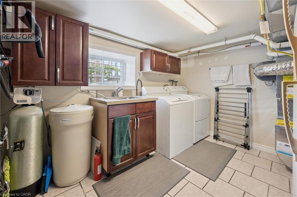 40 Madison Avenue S, Kitchener, Ontario  N2G 3M5 - Photo 38 - 40856980