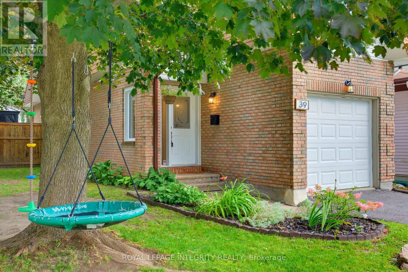 39 Ready Way, Ottawa, Ontario K2J 2R7 - Photo 3 - X13693042