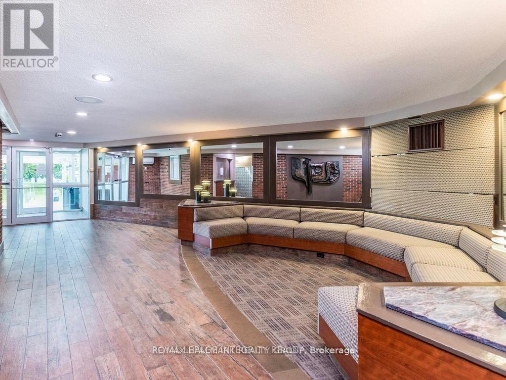 419 - 20 Chesterton Drive, Ottawa, Ontario  K2E 6Z7 - Photo 2 - X13693084