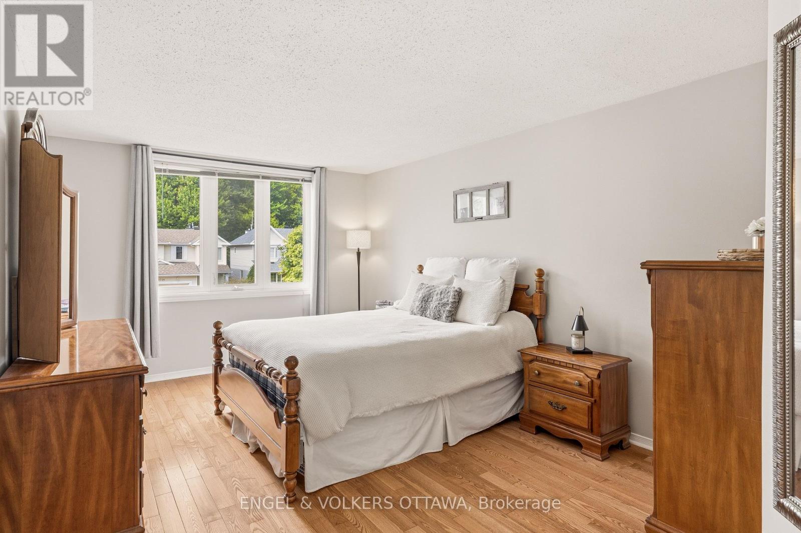 1721 Hunter's Run Drive, Ottawa, Ontario  K1C 6W2 - Photo 15 - X13693088