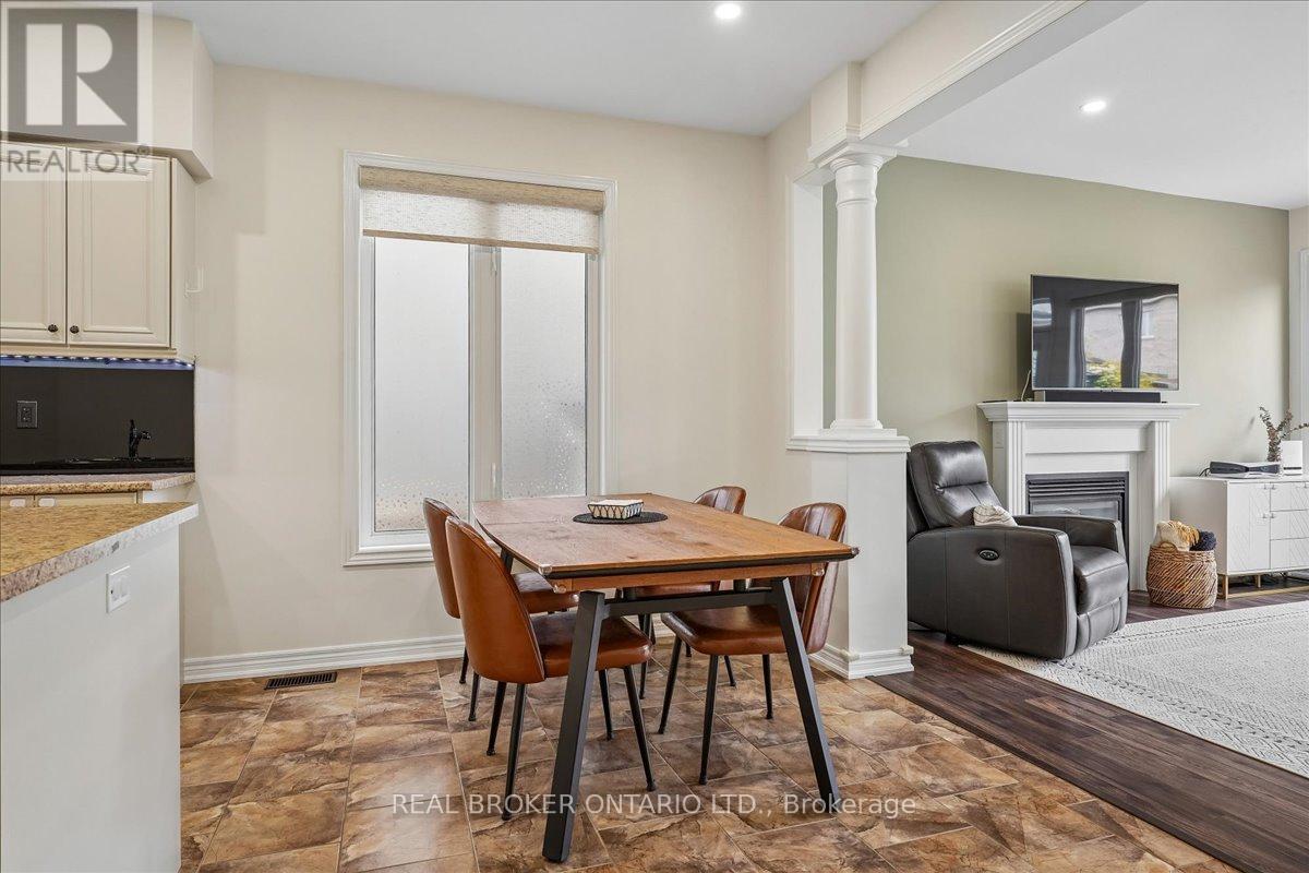 90 Erskine Drive, Clarington, Ontario  L1B 0C8 - Photo 10 - E13693044