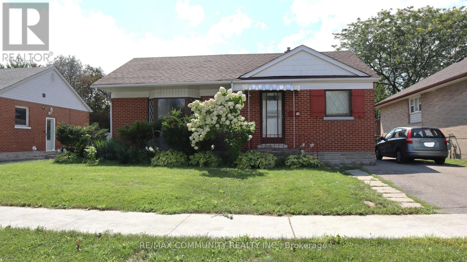 64 ADMIRAL ROAD, Ajax, Ontario
