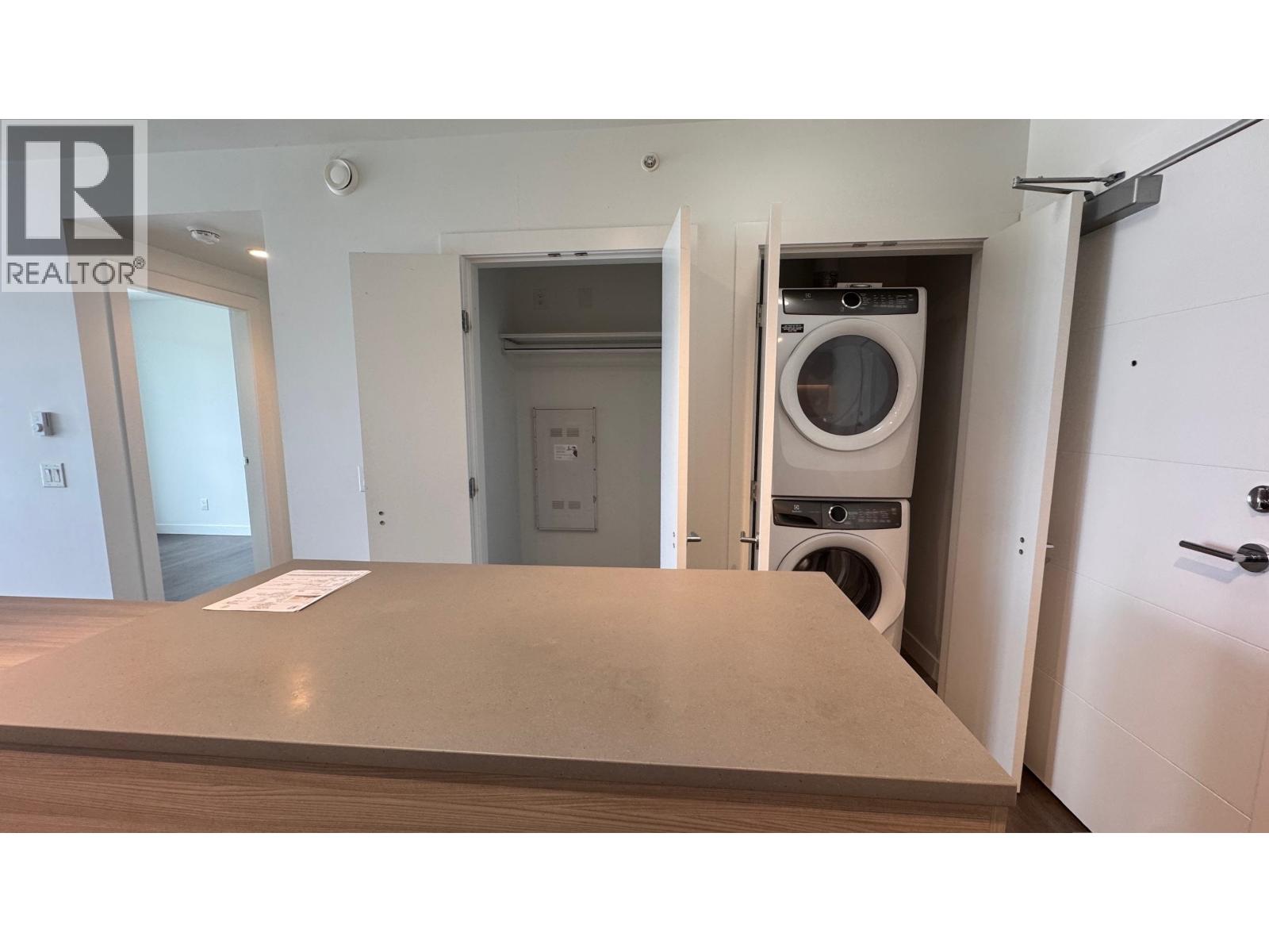 2408 652 Whiting Way, Coquitlam, British Columbia  V3J 0K3 - Photo 12 - R3157241
