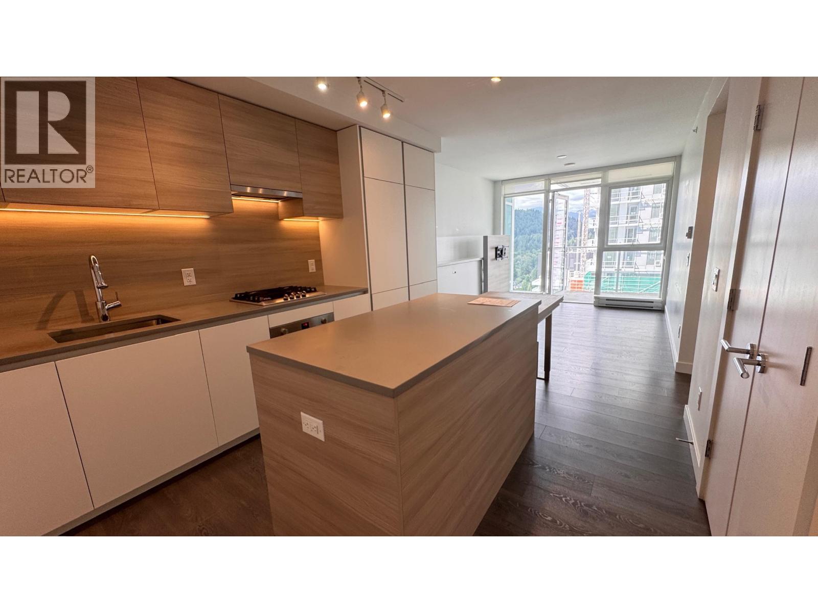 2408 652 Whiting Way, Coquitlam, British Columbia  V3J 0K3 - Photo 6 - R3157241