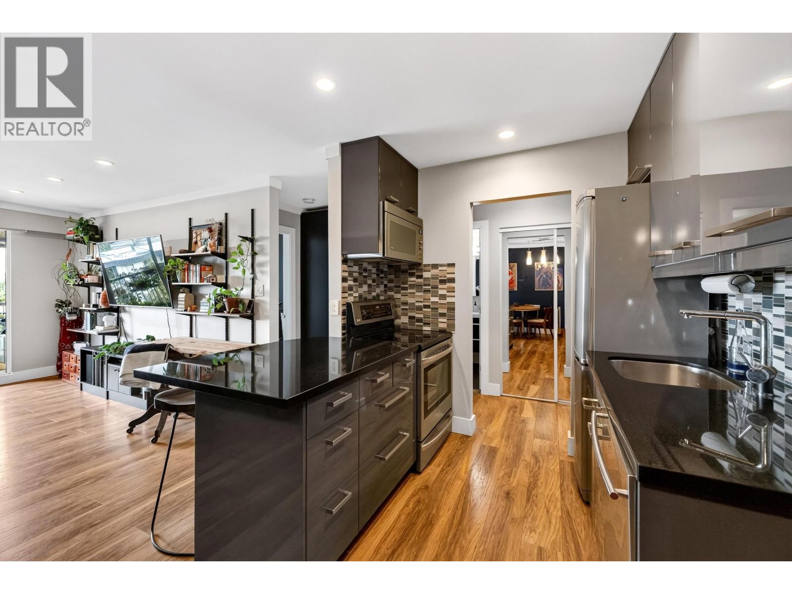 307 252 W 2nd Street, North Vancouver, British Columbia  V7M 1C8 - Photo 13 - R3157242
