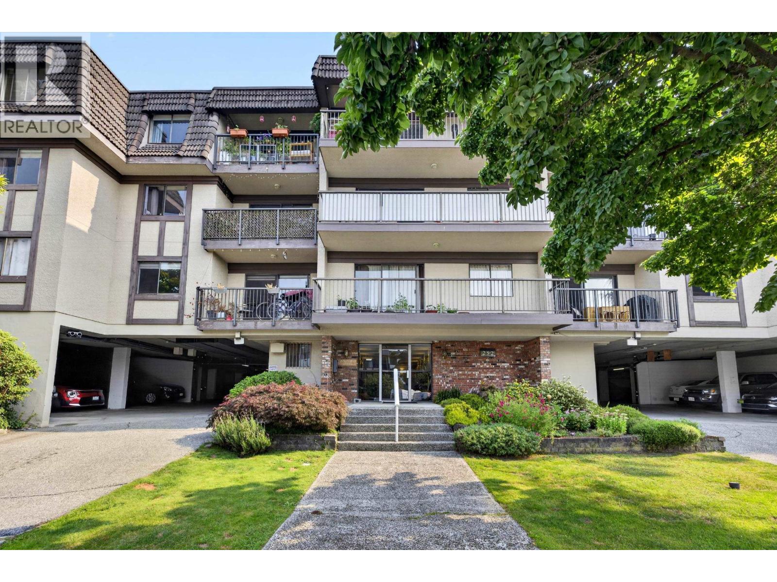307 252 W 2nd Street, North Vancouver, British Columbia  V7M 1C8 - Photo 4 - R3157242