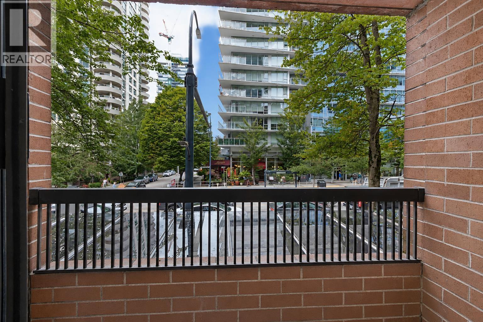 304 1330 Burrard Street, Vancouver, British Columbia V6Z 2B8 - Photo 17 - R3157257