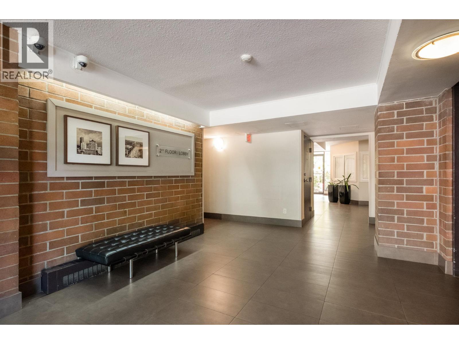 304 1330 Burrard Street, Vancouver, British Columbia V6Z 2B8 - Photo 5 - R3157257
