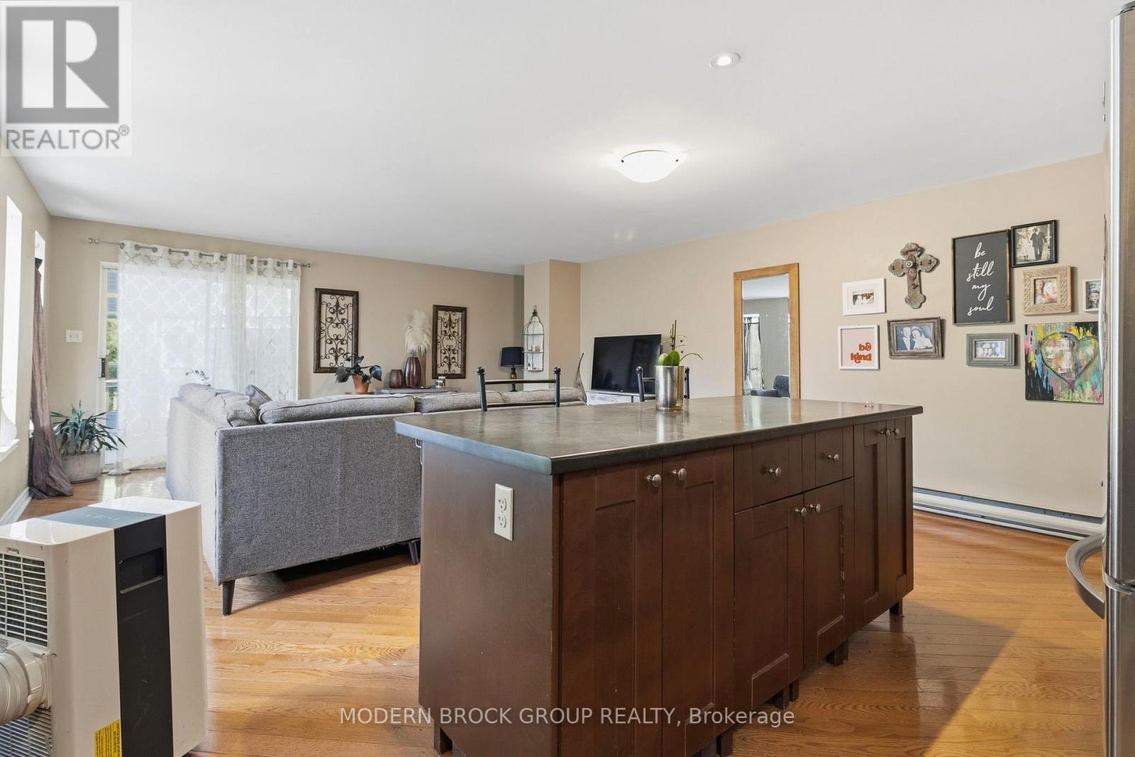 322 King Street W, Brockville, Ontario  K6V 3S3 - Photo 38 - X13693092
