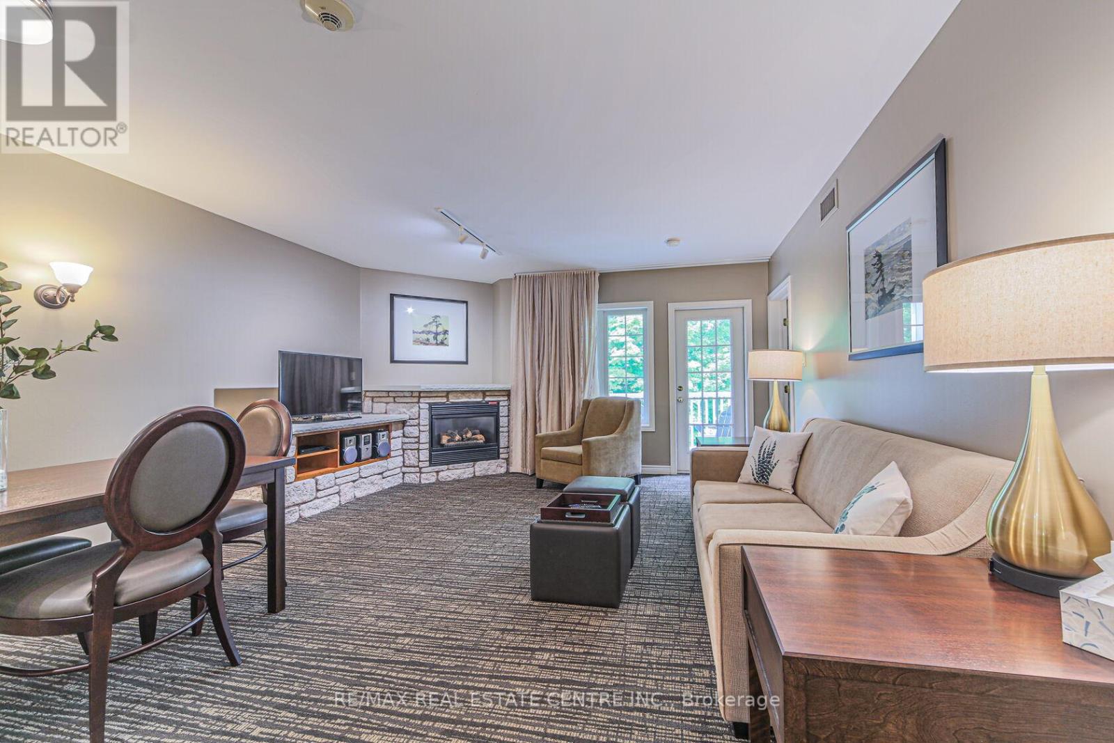 2248 - 90 Highland Drive, Oro-Medonte (Horseshoe Valley), Ontario  L0L 2L0 - Photo 4 - S13693104