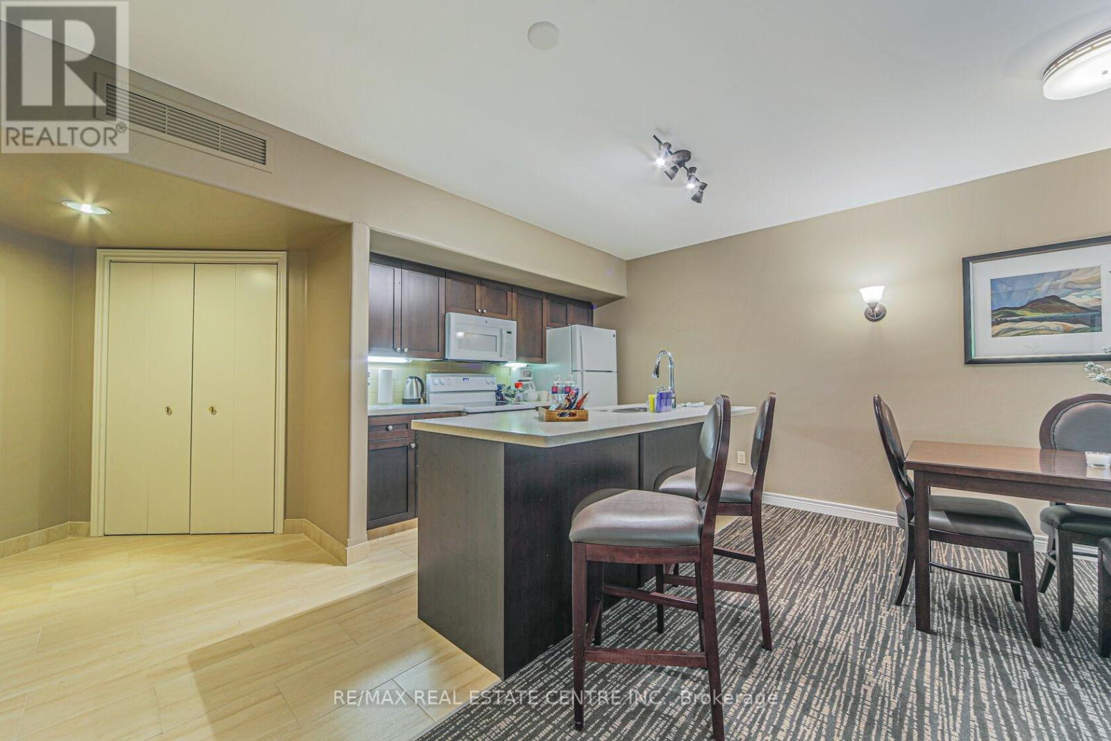 2248 - 90 Highland Drive, Oro-Medonte (Horseshoe Valley), Ontario  L0L 2L0 - Photo 7 - S13693104