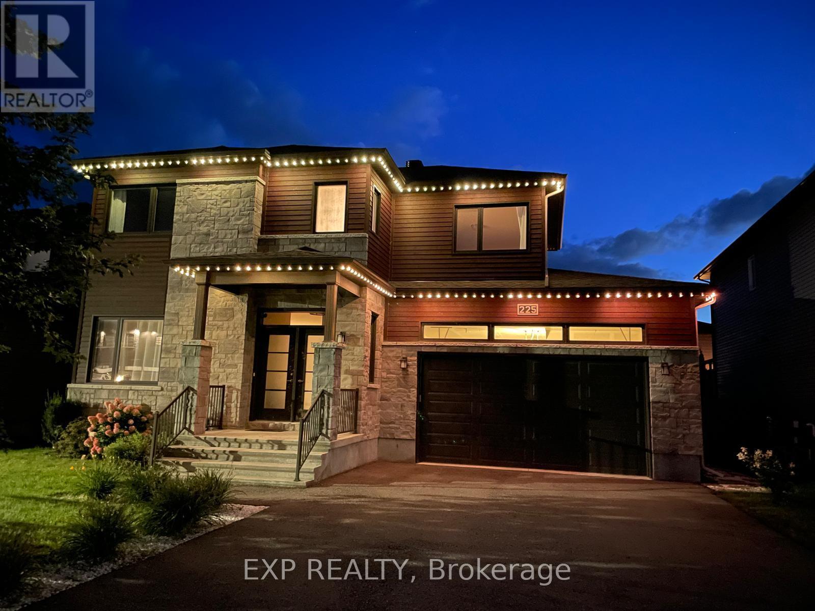 225 Sunset Crescent, Russell, Ontario  K4R 0E5 - Photo 2 - X13680328