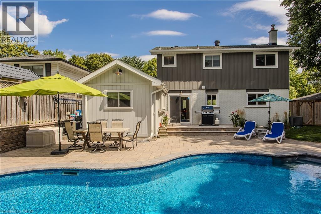 2124 Sandringham Drive, Burlington, Ontario  L7P 1L9 - Photo 22 - 40856466