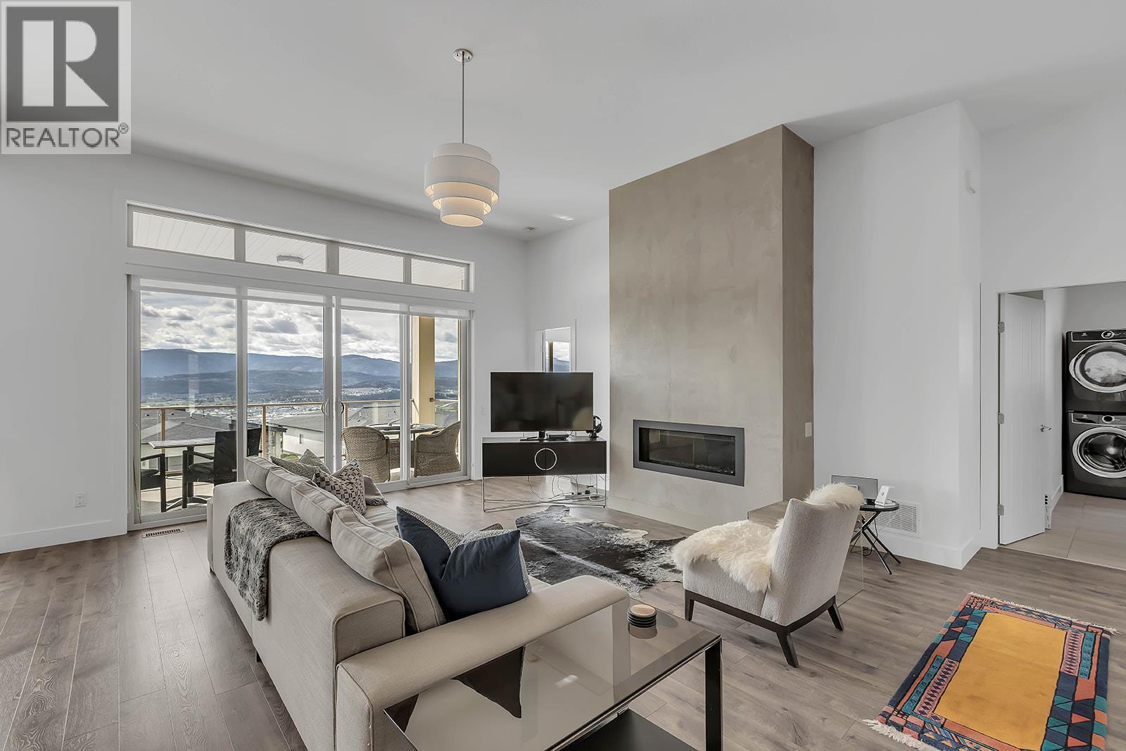 1796 Tower Ranch Boulevard, Kelowna, British Columbia  V1P 1B5 - Photo 4 - 10387806