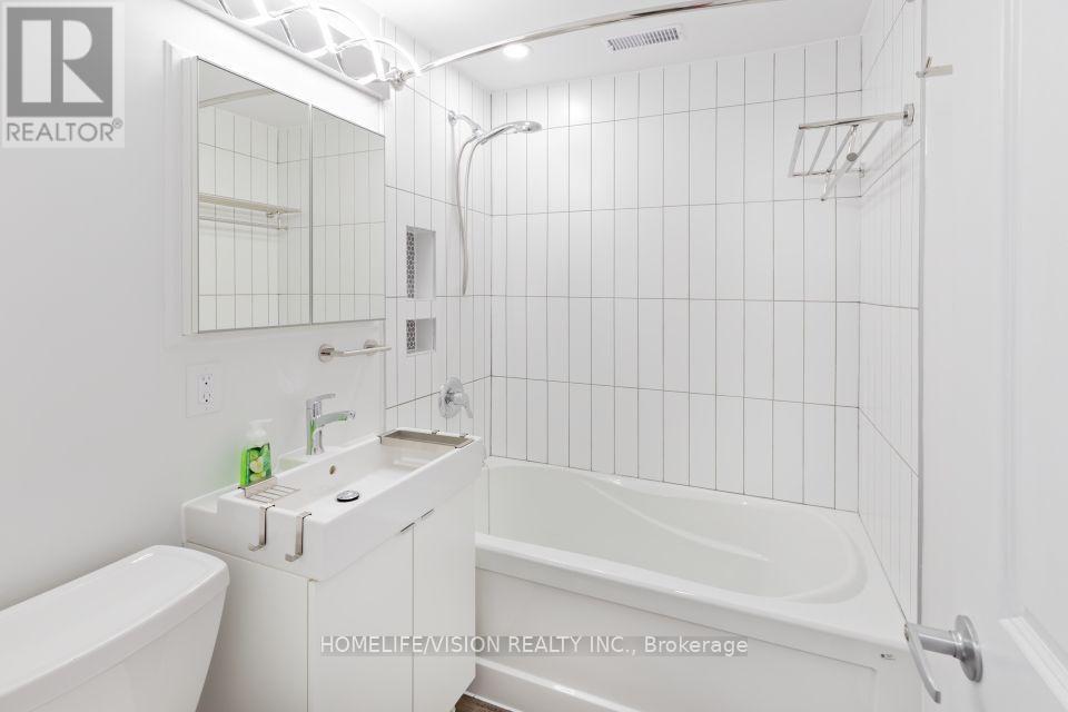 391 Royal York Road, Toronto, Ontario  M8Y 2R4 - Photo 8 - W13693014