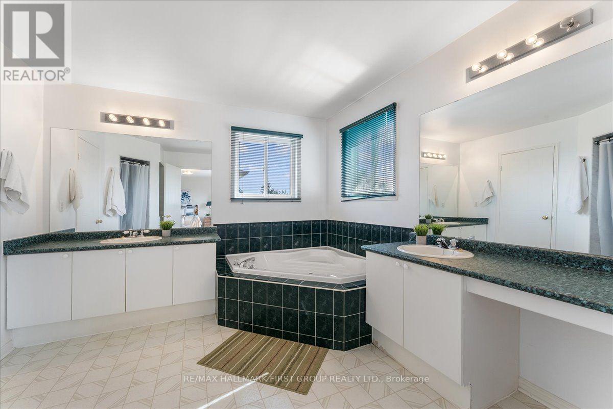 989 Deer Valley Drive, Oshawa, Ontario  L1J 8N2 - Photo 24 - E13692570