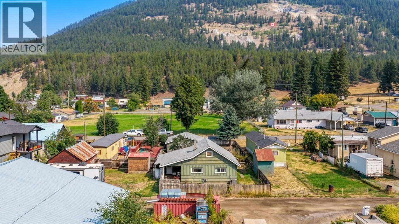 5727 Ponderosa Road, Falkland, British Columbia  V0E 1W0 - Photo 47 - 10397788