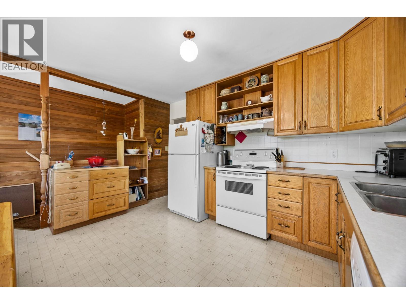 1141 70 Street SE, Salmon Arm, British Columbia  V1E 1X8 - Photo 21 - 10397951