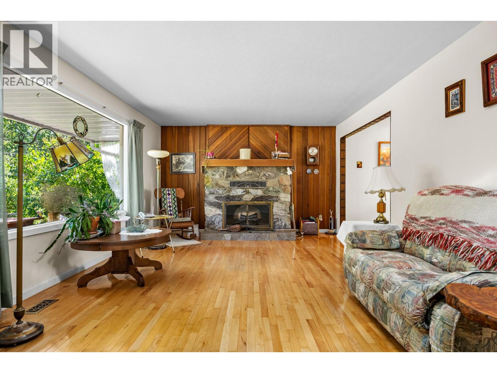1141 70 Street SE, Salmon Arm, British Columbia  V1E 1X8 - Photo 14 - 10397951
