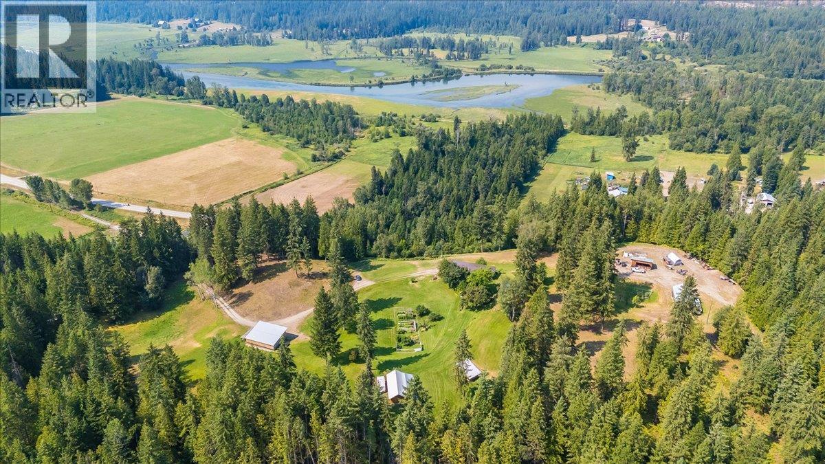 8716 Martens Road, Slocan, British Columbia  V0G 2C0 - Photo 2 - 10397983
