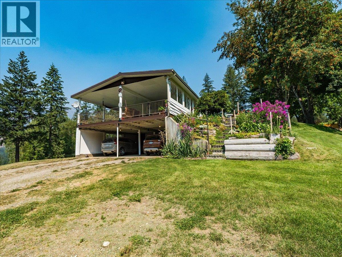 8716 Martens Road, Slocan, British Columbia  V0G 2C0 - Photo 12 - 10397983