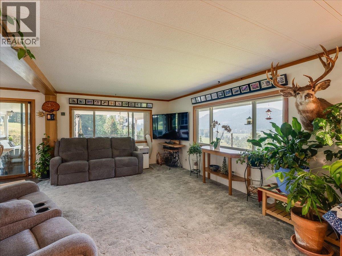 8716 Martens Road, Slocan, British Columbia  V0G 2C0 - Photo 34 - 10397983