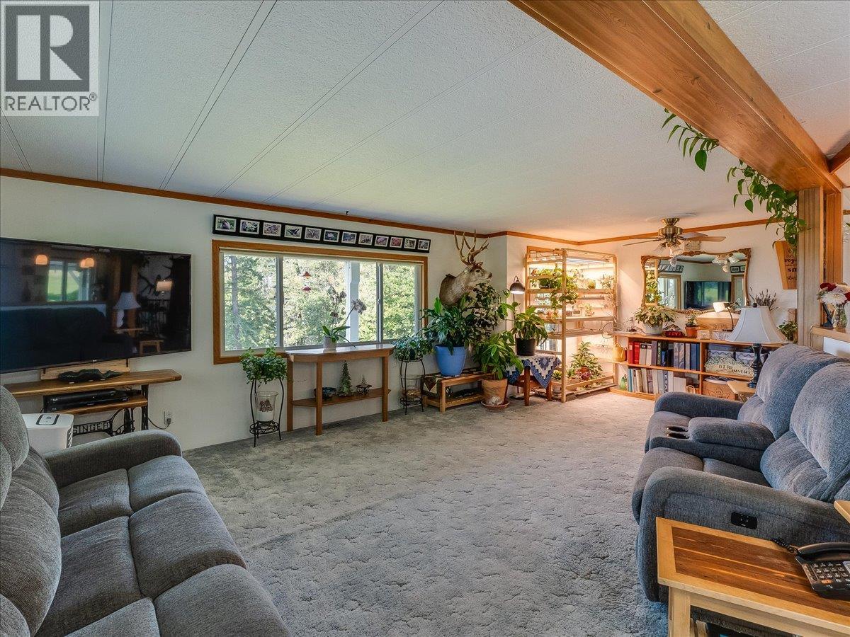 8716 Martens Road, Slocan, British Columbia  V0G 2C0 - Photo 29 - 10397983