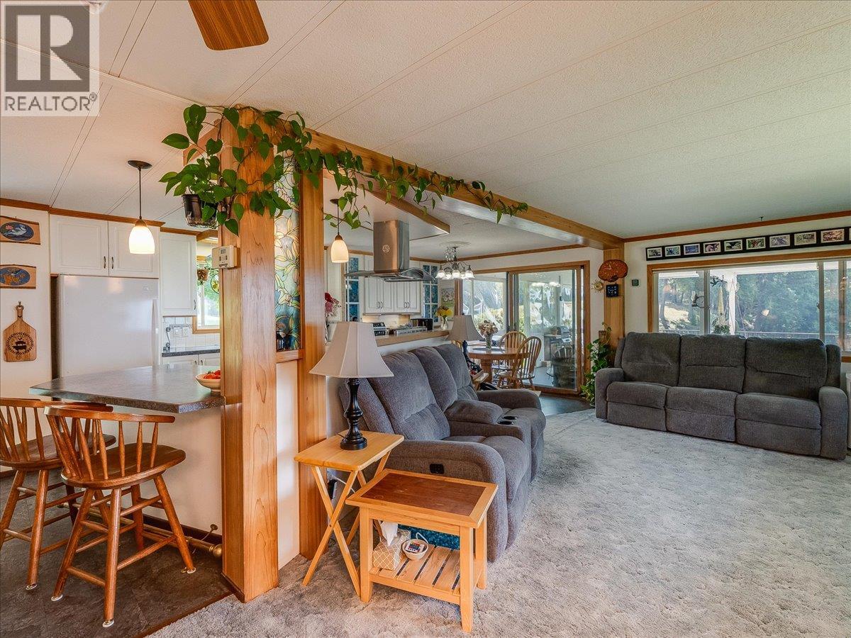 8716 Martens Road, Slocan, British Columbia  V0G 2C0 - Photo 32 - 10397983
