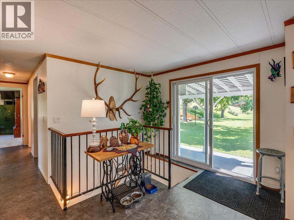 8716 Martens Road, Slocan, British Columbia  V0G 2C0 - Photo 24 - 10397983