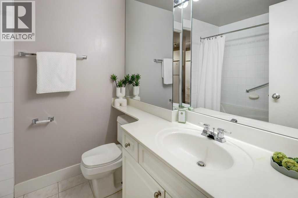 1405, 201 Braeglen Close SW, Calgary, Alberta T2W 2B1 - Photo 26 - A2337338
