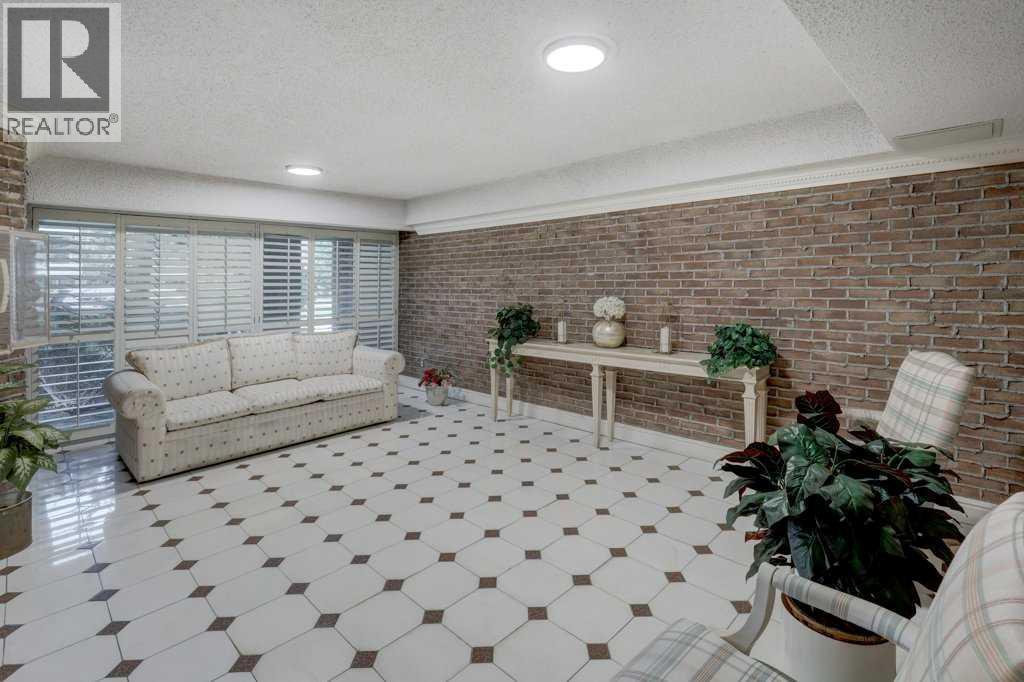 1405, 201 Braeglen Close SW, Calgary, Alberta T2W 2B1 - Photo 30 - A2337338