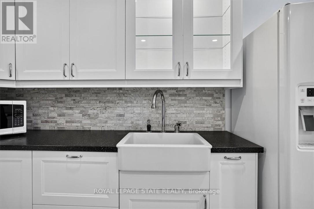 27 Gretna Court, Hamilton, Ontario  L9C 4V1 - Photo 14 - X13693112