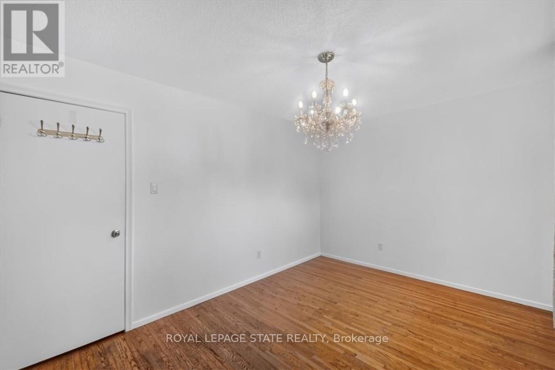 27 Gretna Court, Hamilton, Ontario  L9C 4V1 - Photo 17 - X13693112
