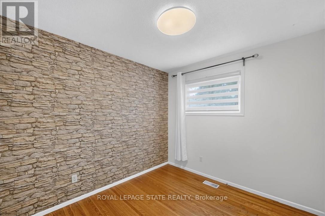 27 Gretna Court, Hamilton, Ontario  L9C 4V1 - Photo 25 - X13693112