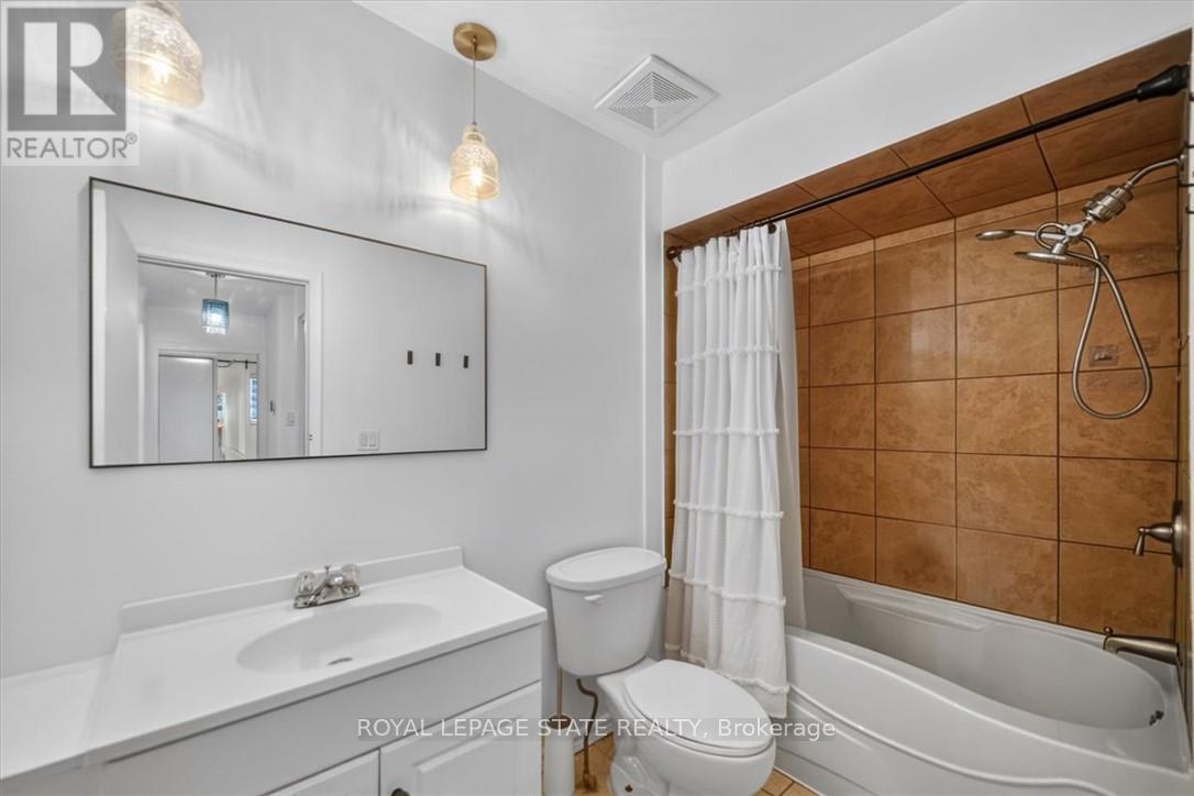 27 Gretna Court, Hamilton, Ontario  L9C 4V1 - Photo 33 - X13693112