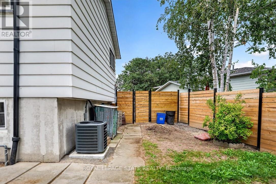 27 Gretna Court, Hamilton, Ontario  L9C 4V1 - Photo 34 - X13693112