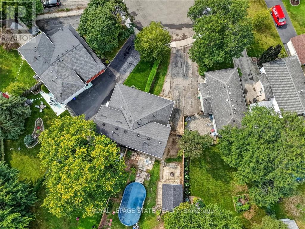 27 Gretna Court, Hamilton, Ontario  L9C 4V1 - Photo 40 - X13693112