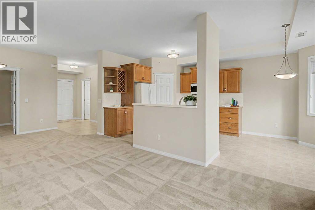 205, 15 Everstone Drive Sw, Calgary, Alberta  T2Y 5B5 - Photo 8 - A2337841