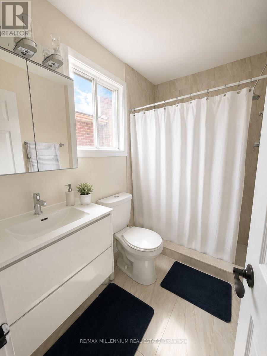 90 Whitehaven Drive, Brampton, Ontario  L6Z 2R8 - Photo 13 - W13663758