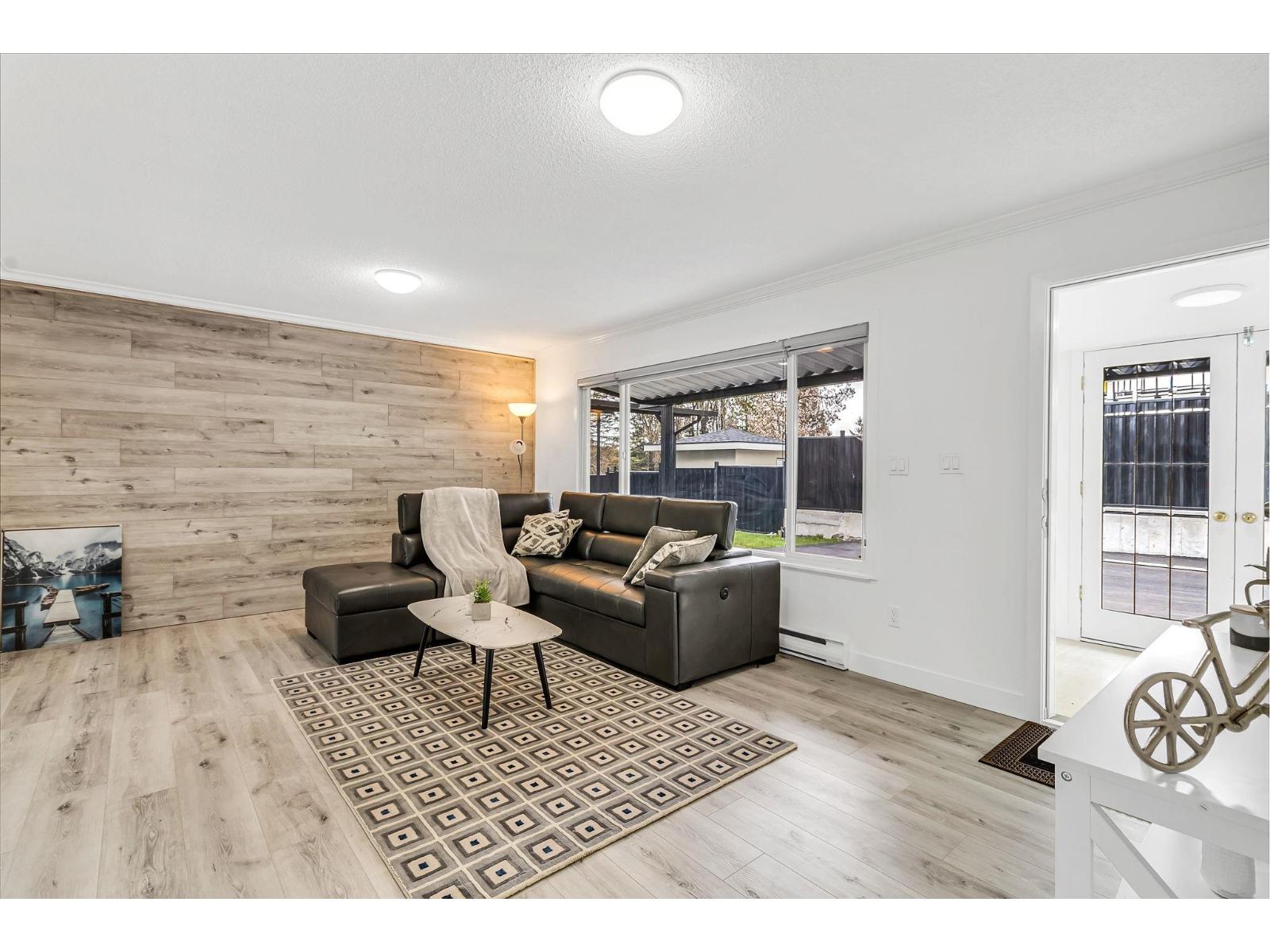 26655 30a Avenue, Langley, British Columbia  V4W 2V1 - Photo 1 - R3157299