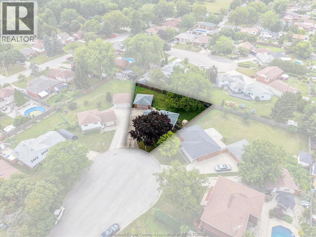 5400 Lyndon Court, Windsor, Ontario  N8T 1N8 - Photo 47 - 26020259