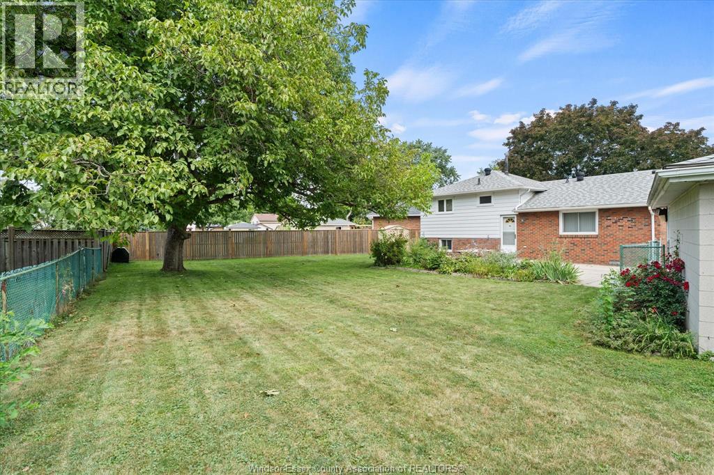 5400 Lyndon Court, Windsor, Ontario  N8T 1N8 - Photo 39 - 26020259