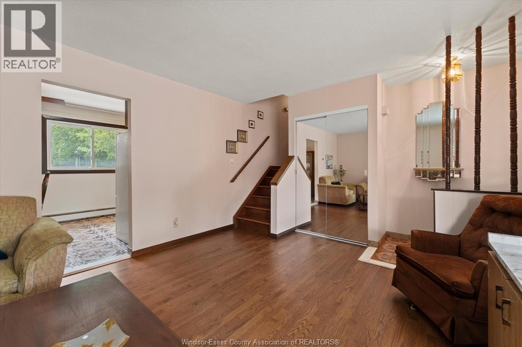 5400 Lyndon Court, Windsor, Ontario  N8T 1N8 - Photo 10 - 26020259