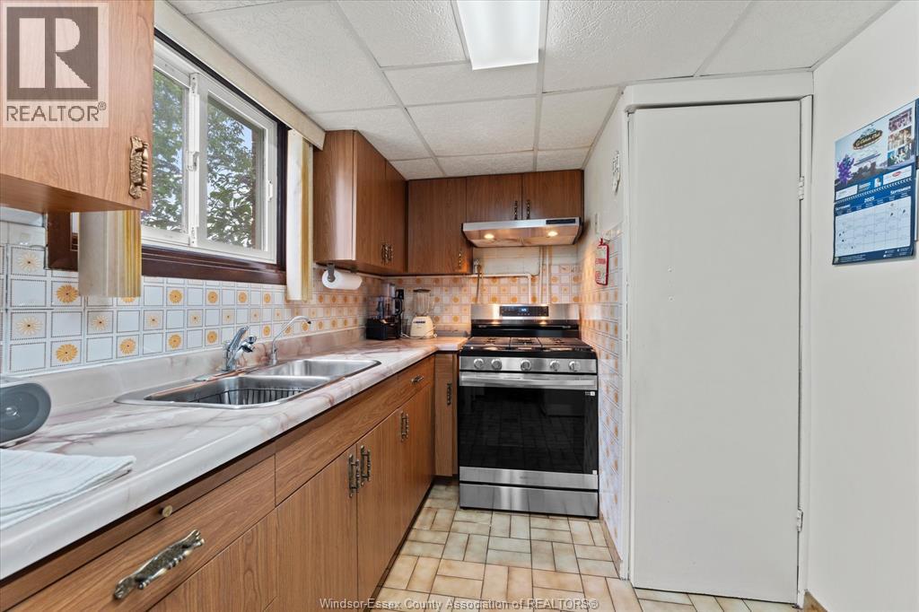 5400 Lyndon Court, Windsor, Ontario  N8T 1N8 - Photo 20 - 26020259