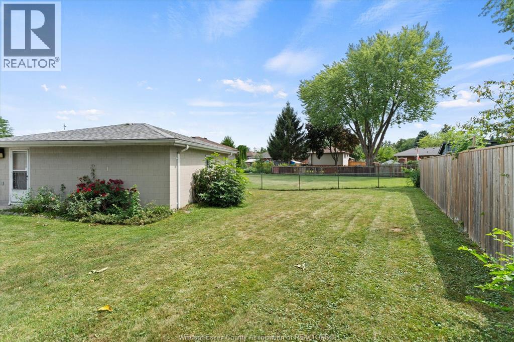 5400 Lyndon Court, Windsor, Ontario  N8T 1N8 - Photo 40 - 26020259