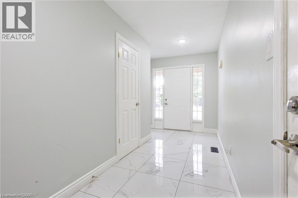 110 Commonwealth Street Unit# (Upper), Kitchener, Ontario  N2E 4K8 - Photo 4 - 40841483