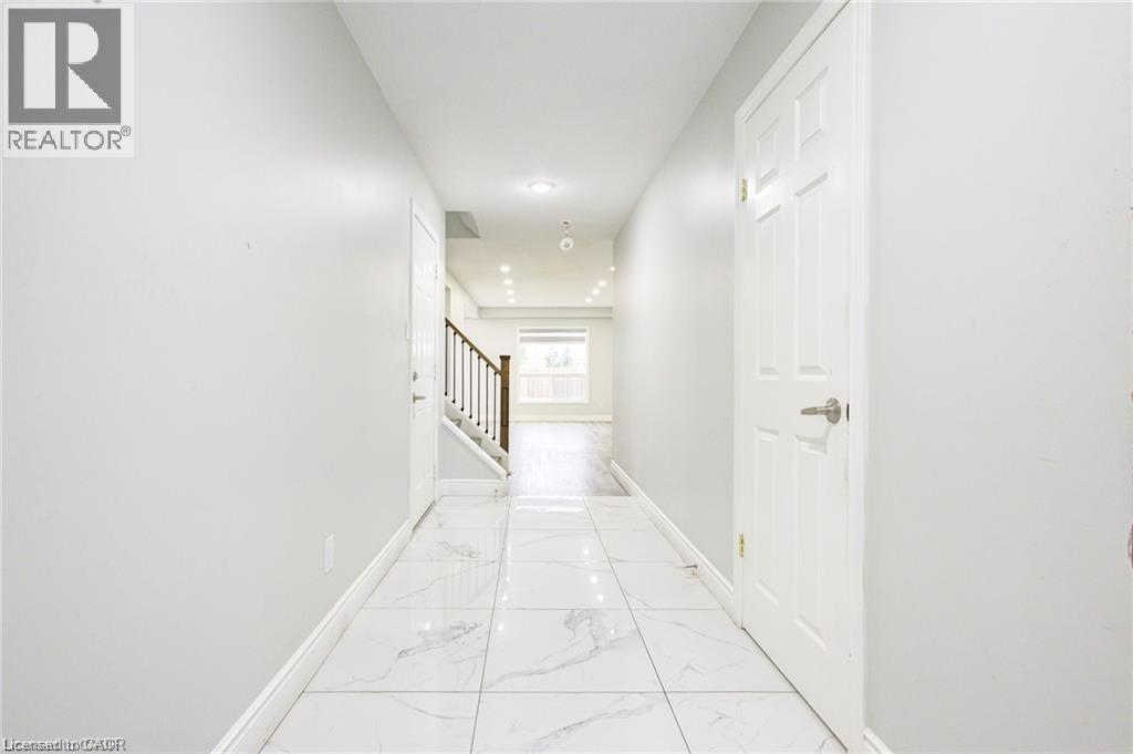 110 Commonwealth Street Unit# (Upper), Kitchener, Ontario  N2E 4K8 - Photo 3 - 40841483