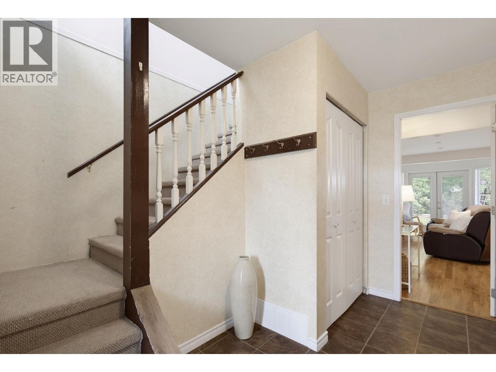 18862 Charnley Court, Pitt Meadows, British Columbia  V3Y 2K7 - Photo 6 - R3134563