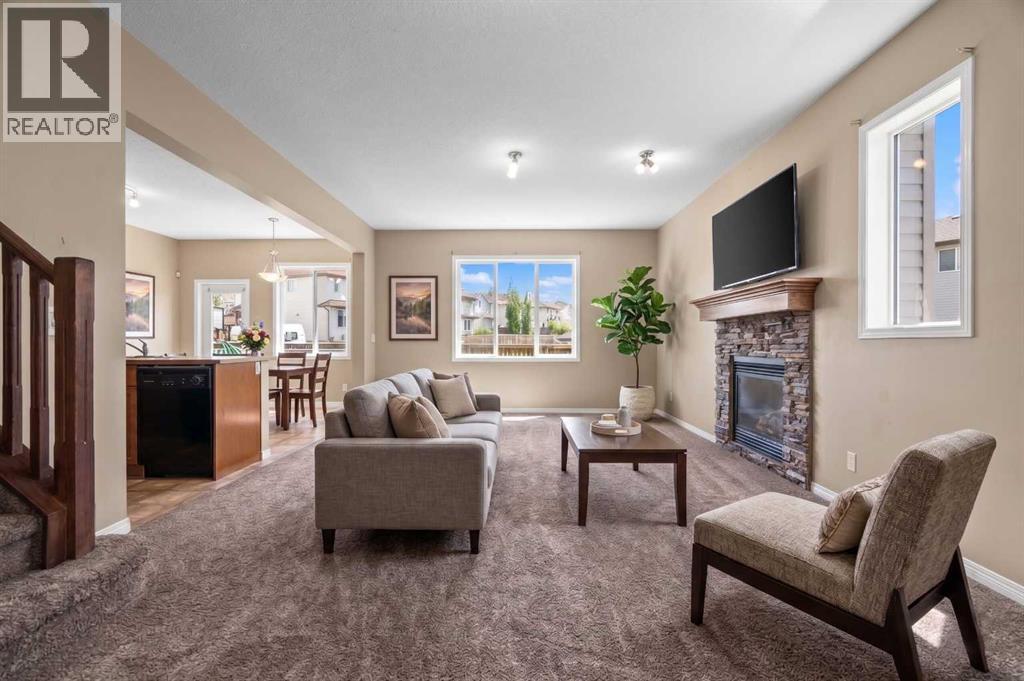 391 Cimarron Boulevard, Okotoks, Alberta  T1S 0A9 - Photo 4 - A2320761